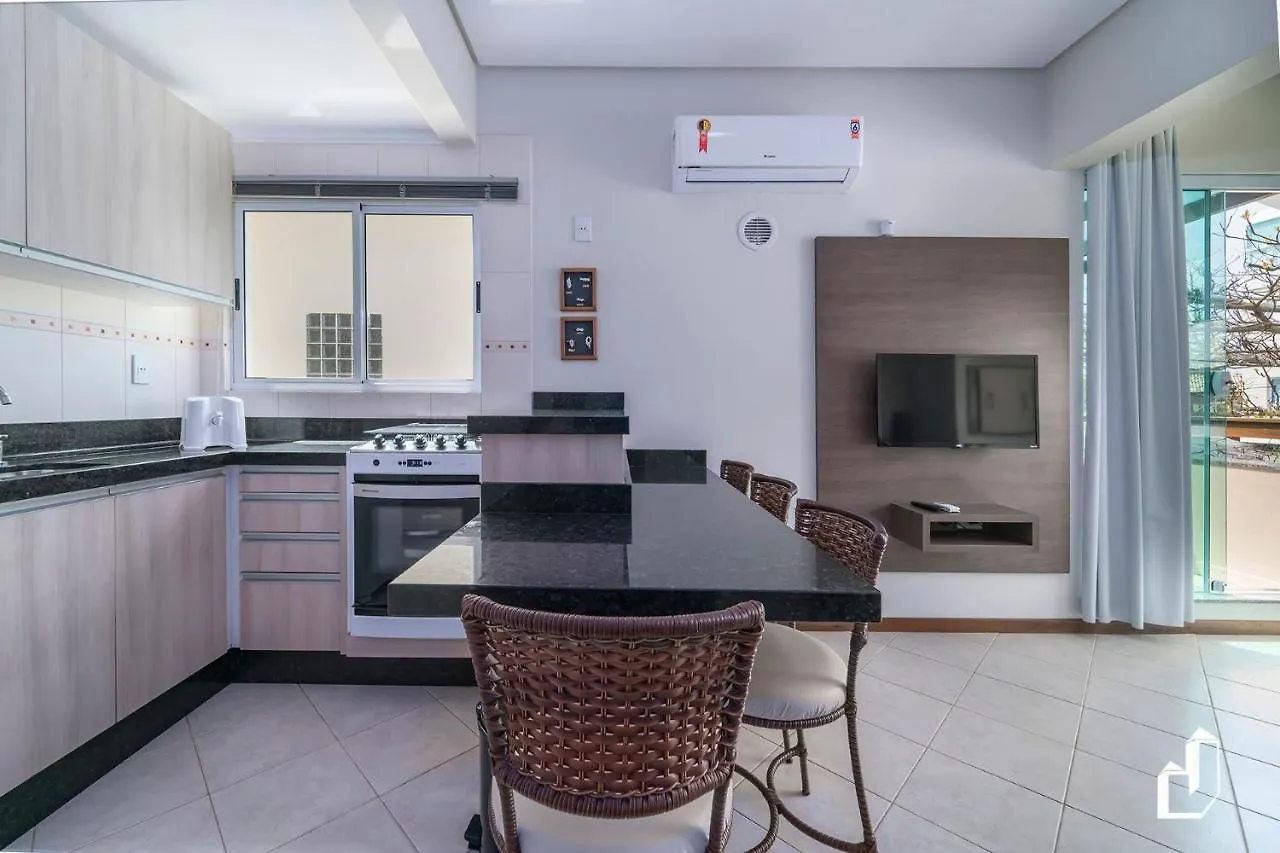 Apartment Com 01 Dormitorio E Para Entrar E Ser Feliz Bombinhas