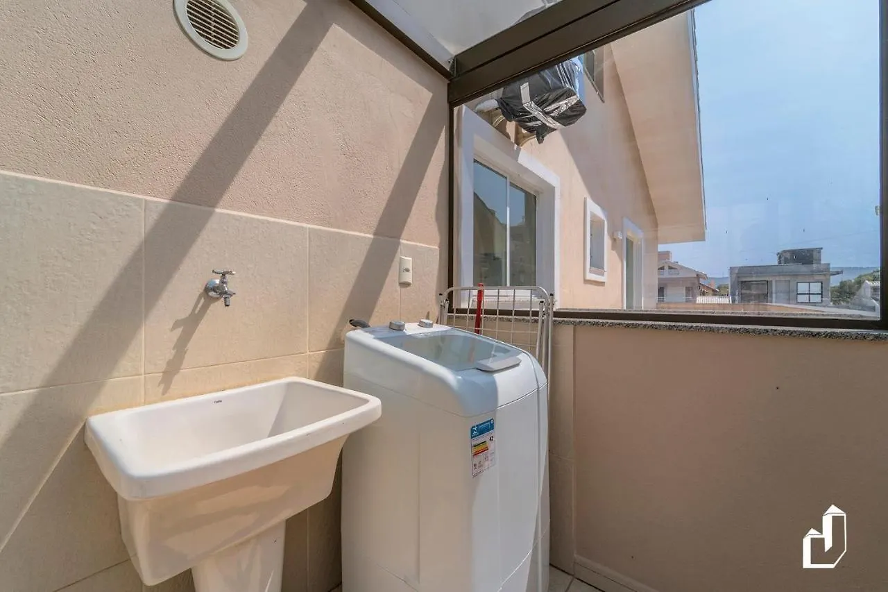 Com 01 Dormitorio E Para Entrar E Ser Feliz Bombinhas Brazil