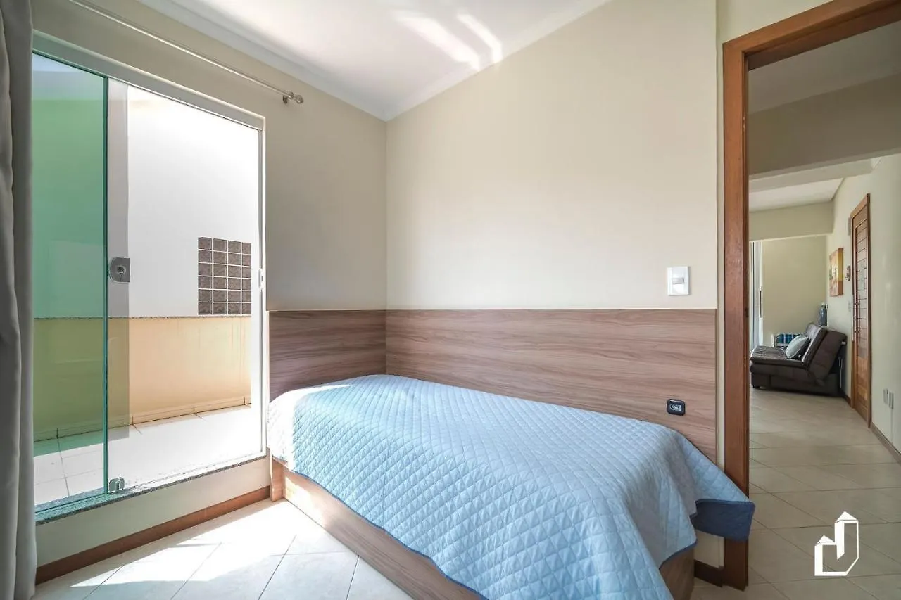 Apartment Com 01 Dormitorio E Para Entrar E Ser Feliz Bombinhas